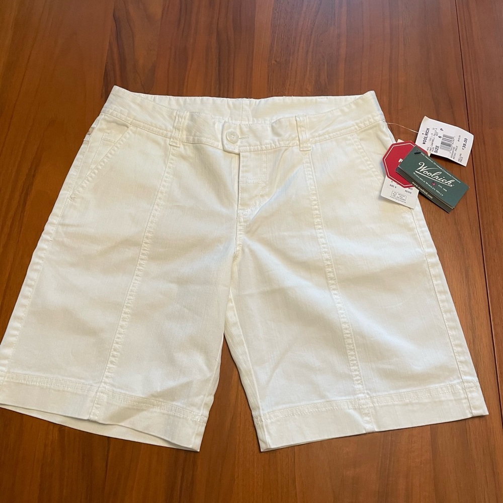 NWT woolrich shorts Bermuda white size 6 petite